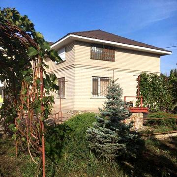 Продам будинок з земельною ділянкою