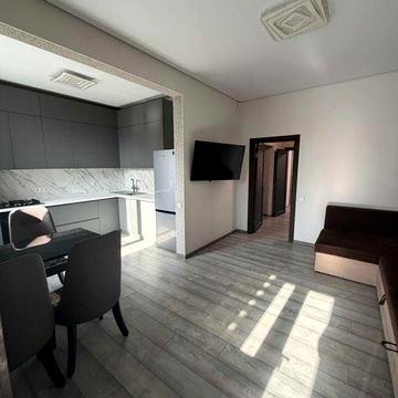 Продаж 3к квартири 70 кв. м на просп. Соборний 214