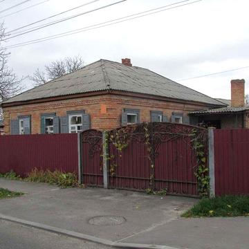 Продається цегляний газифікований будинок по вул. Скічко (14 район)