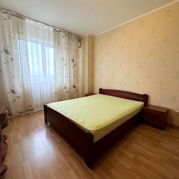 Верховної Ради бульв., 14-Б