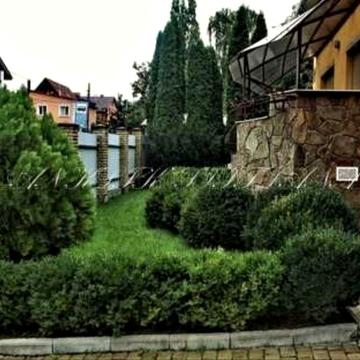 Здам будинок Центр Голосіїво метро Голосіївська та Деміївська