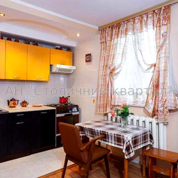 Однокімнатна квартира з окремим входом у приватному будинку