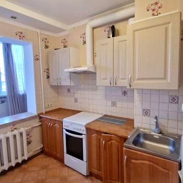 Сдам 1 комн квартиру на Маршала Жукова/"сотовый  проект"