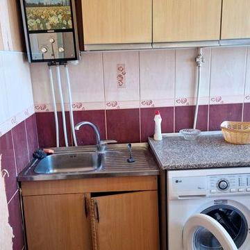 Здається 1 к  квартира на Космонавтів