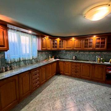 Будинок з історією та атмосферою затишку