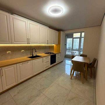 Оренда 1 км. Перша здача. Містечко центральне.