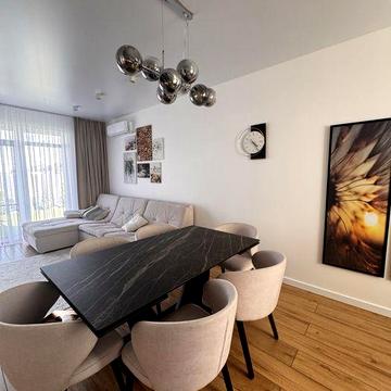 Продаж сімейного будинку