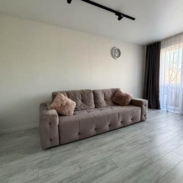 Терміновий продаж! Затишної 2-кім квартири з ремонтом!