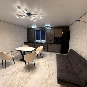 Новий будинок 160 м² | тераса, гараж, «розумний дім» | меблі, техніка