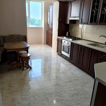 Гетьмана Мазепи вул., 165б