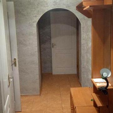 Сдам двухкомнатную квартиру.