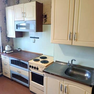 Сдаётся долгосрочно 1 ком квартира на Добровольского 88/Амазонка