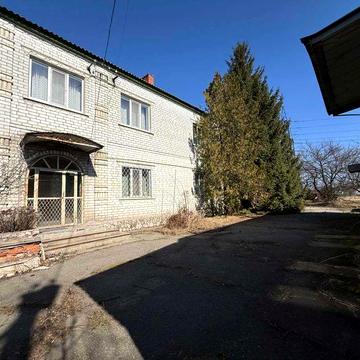 Продам 2 этажный дом с большим участком