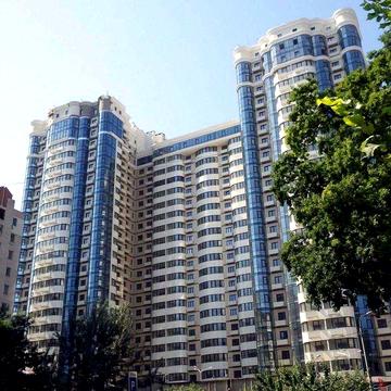 вул. Андрія Верхогляда, 2-А (Драгомирова). Метро Зверенецька пішки.