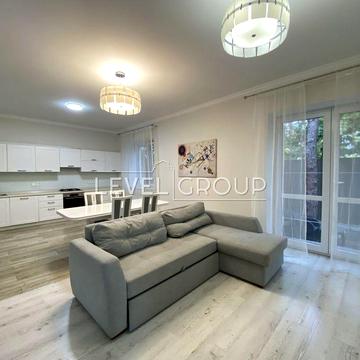 Будинок 160 кв.м з власною закритою територією, Козин