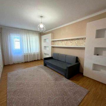Продаж 2-ної квартири, 4й мікрорайон.