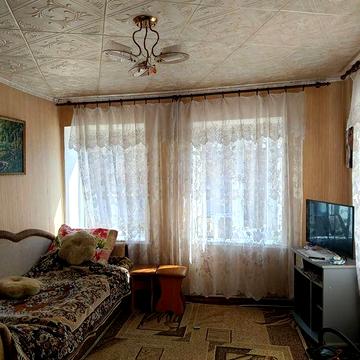 Продам будинок, вул.Запорізька, меблі , опалення електро, та пічне.