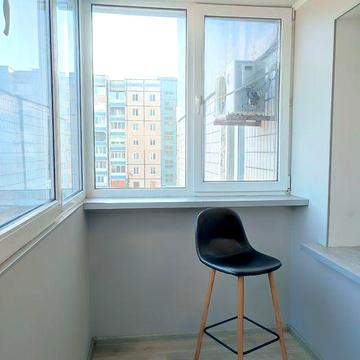 Здається в оренду 2х  квартира на 5 Зарічному