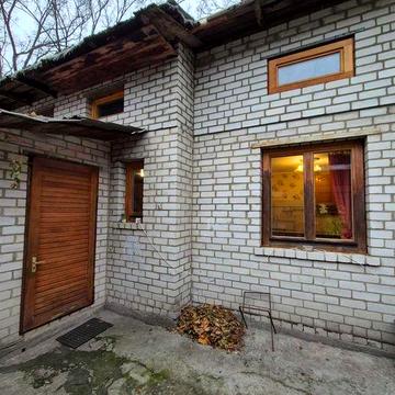 Пріорка Вишгородська Мінська квартира в часному будинку