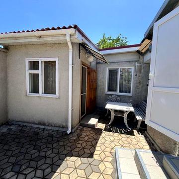 Сдам пол домика на 16 фонтана, для не большой семьи