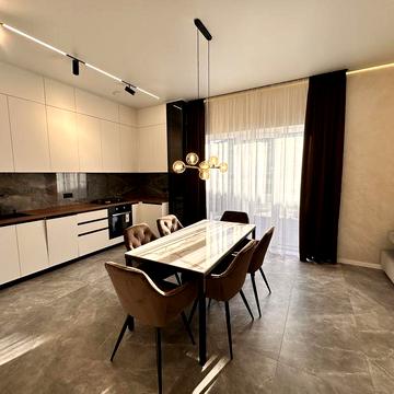 Продам сучасний будинок з ремонтом в Ворзелі! 100 м2. Газ! 4 сотки.