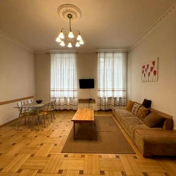 Оренда просторої 1-к квартири Галицький можна з тваринками