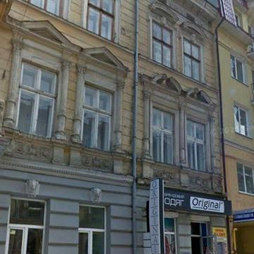 Продається 2-кімнатна квартира в центрі