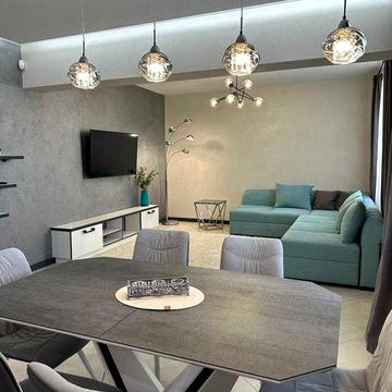 Оренда елітної квартири з терасою.