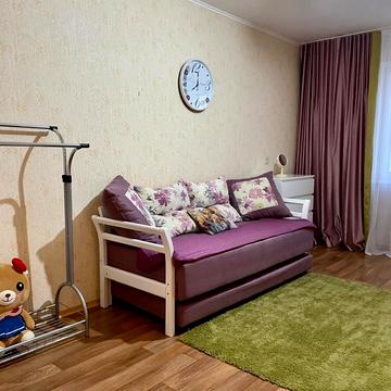 Григорія Ващенка вул., 1