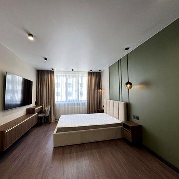 Продам 1-кімнатну квартиру з дизайнерським ремонтом ! ЖК Рауш