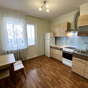 Григорія Ващенка вул., 3