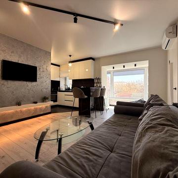 Сдам 2-ух ком квартиру Нагорный район / парк Шевченко