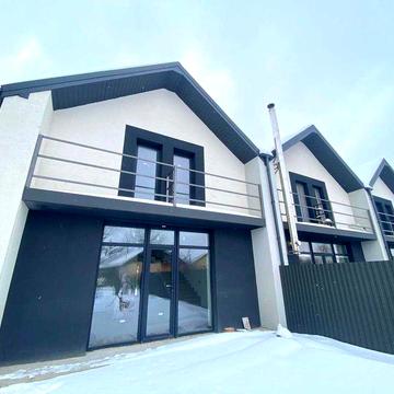 Крайній таунхаус з Більшою Ділянкою!