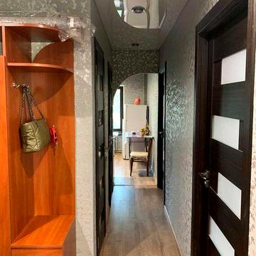 Продаж трикімнатної квартири, місто Камянське, власна!