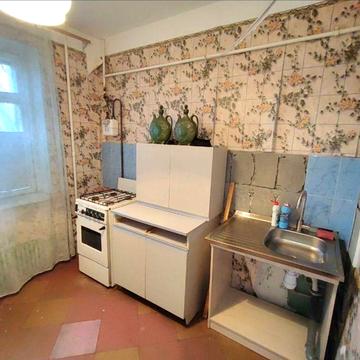 ПРОДАМ 1кв. Бул.Строителей 1/9эт. 12 000 у.е.