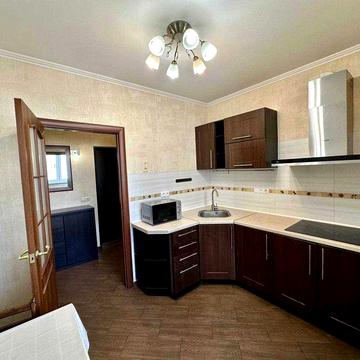 Є ВІДЕО ! вільна ! ГЕНЕРАТОР ! ЖК Патріотика Русової -поруч Кухмейстер