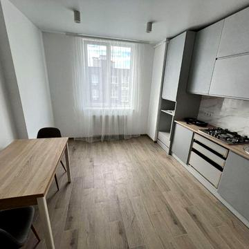 Здається однокімнатна новобудова по вул героїв майдану