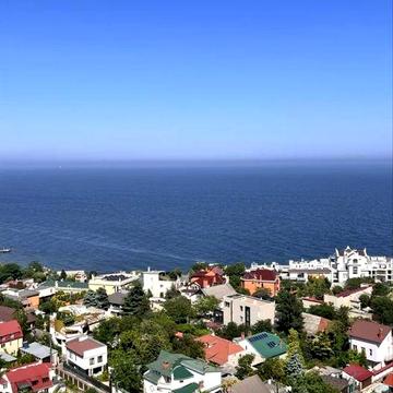 Сдам Светлую 2-х ком квартиру Вид Моря, Каманина 44 Жемчужина