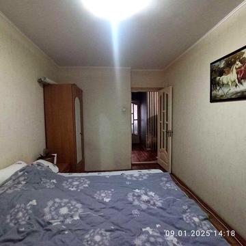 Продаж 3 кім квартира на Ближньому замості цегла 61м2  житловий стан