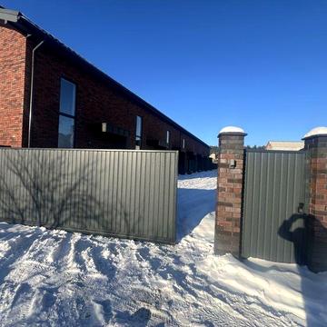 Продам таун в Горенці