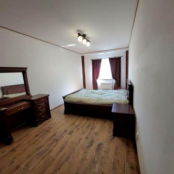 Здається простора 2 х кімнатна квартира