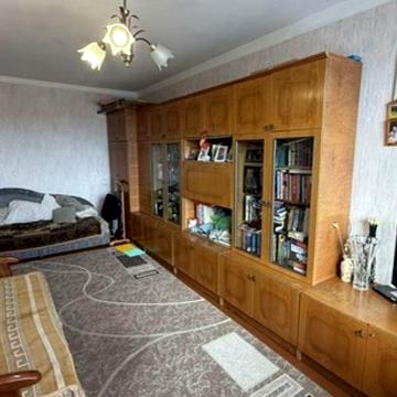 Продається 1-кімн. кв. в Південно-Західному районі.