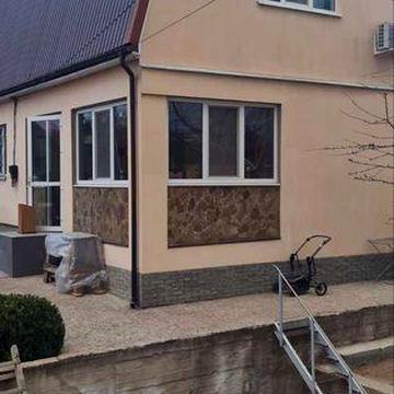 Приватний будинок