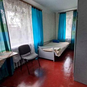 Оренда 2 кім .Центр  житн ринку.короткостроково /довгострок. Вільна.