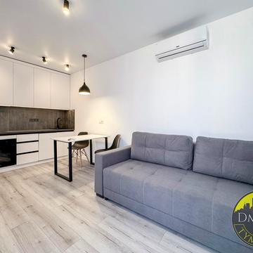 Всеволода Змієнка вул., 21