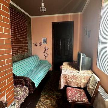 Часть будинку здам в оренду