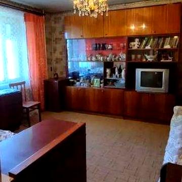 Продам 1 к. із. квартиру метро Конституції 10хв на транспорті