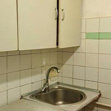 Новинка!  2 к.кв. 4/5 пр. Героев Харькова 240, метро Армейская 5 мин.