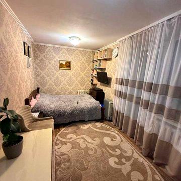 Продам двох кімнатну квартиру на Ближньому Замості!