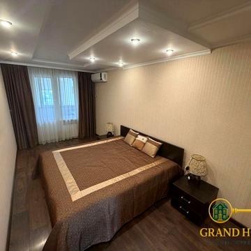 Оренда 3-кімнатної квартири на Свято-Миколаївській